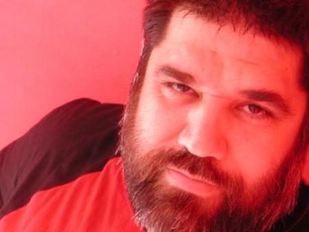 Jose Antonio Gutierrez: Enrojecido de bondad