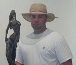 Noelio González y sus esculturas en bronce.