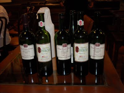 Una muestra de los selectos vinos presentados por Nina Romo, de DIVINOS IMPORTS.