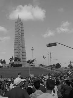 Veremos, primero quiénes irán a esa plaza, y luego, cómo y qué cantarán los que se presenten...