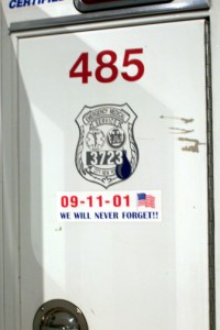 Ambulance_485_dedication_deca_smalll